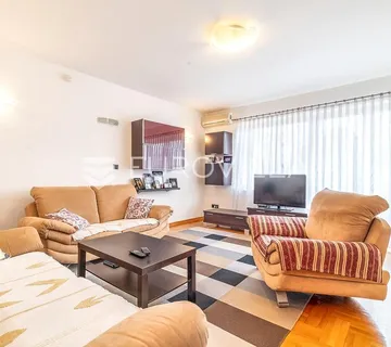 Zagreb, Sesvete, Stambeno poslovna roh bau kuća 410 m2 - Sesvete, Zagreb