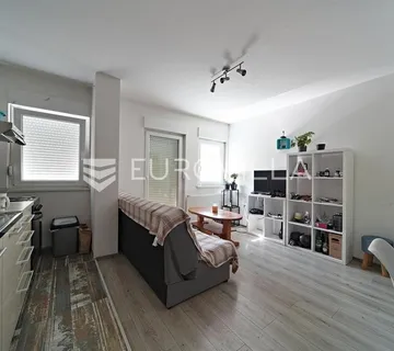 Osijek, Vijenac Ivana Meštrovića, na prodaju dvosoban stan, 54 m²