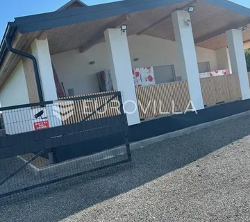 Nova Gradiška, Poljane, kuća 215 m² sa potencijalom - Poljane, Dragalić