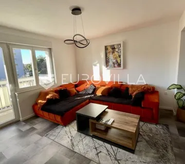 Rijeka, Gornja Vežica, 51 m² moderno uređen, balkon