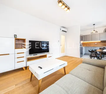 Novi Zagreb, Dugave, odličan trosoban stan 69,27 m² parking