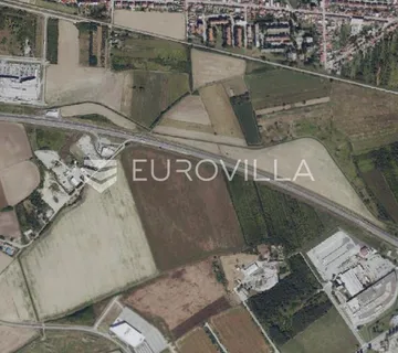 Osijek, građevinsko zemljište za višestambenu gradnju do 6 etaža, 8.145 m²
