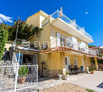 Promajna, apartmanska kuća u blizini mora - Promajna, Baška Voda