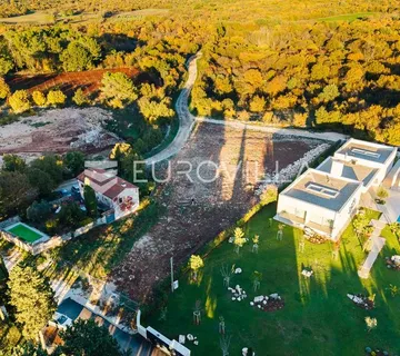 Istra, Bale, atraktivno građevinsko zemljište (2 parcele) 2177 m2