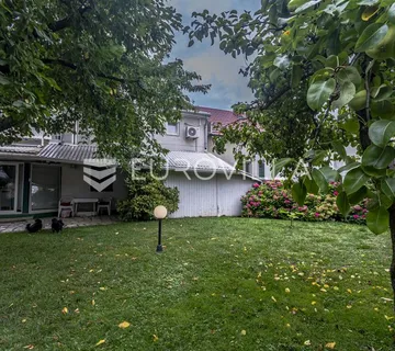 Varaždin, Centar, stambeno poslovna kuća površine 185 m²
