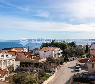 Čiovo, Okrug Gornji, dvosoban penthouse s krovnom terasom i dva parkirna mjesta - Okrug Gornji, Okrug