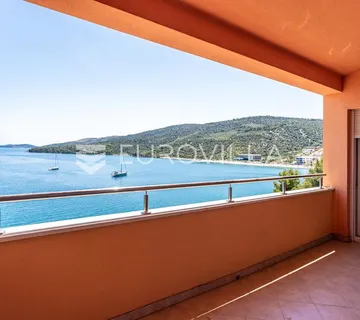 Marina, penthouse s prekrasnim pogledom na more