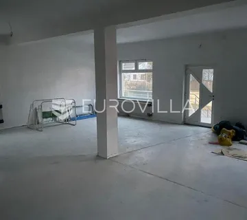 Sesvetski Kraljevec, poslovni prostor 115 m² za polikliniku/ordinaciju i sl