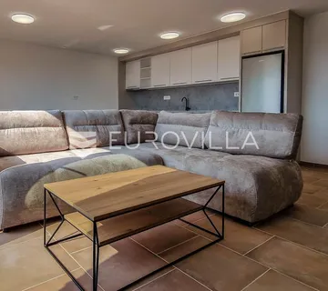 Novigrad, stan 500 m od mora, parking, S7