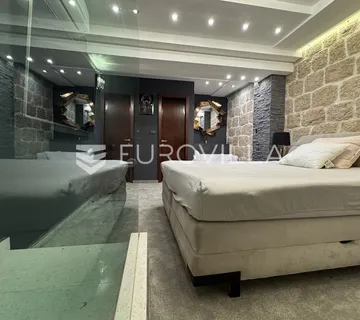 Otok Pag, Pag, moderan apartman u staroj jezgri, 150m od mora