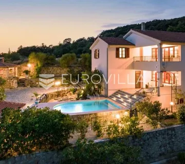 Otok Rab, Kampor, jedinstvena mediteranska vila 80m od mora
