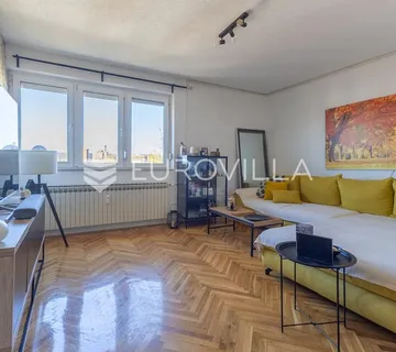 Slavonski Brod, Centar trosoban stan 73 m²