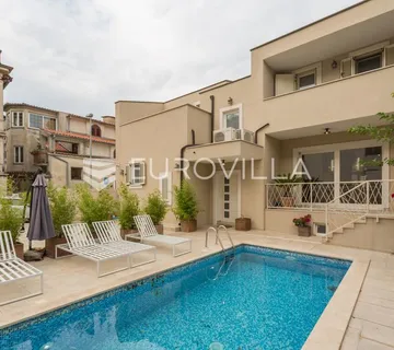 Istra, Pula, potpuno renovirana austrougarska Villa u srcu Pule - cover