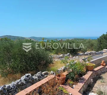 Rogoznica, Jarebinjak, građevinsko zemljište s idejnim projektom, 987 m² - Jarebinjak, Rogoznica