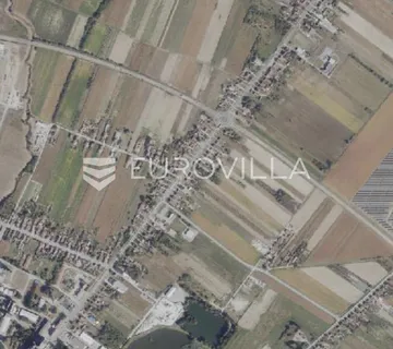 Slatina, zemljište 5404 m2