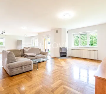 Zagreb, Jazbina, samostojeća kuća s vrtom i okućnicom, 2 garaže