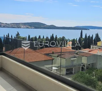 Trogir,, Seget, penthouse od 107 m² novogradnji s garažom i liftom - Seget Donji, Seget