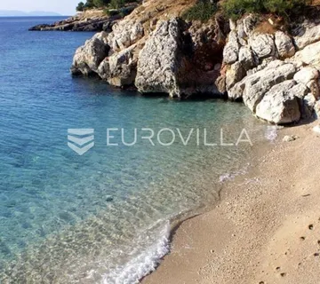 Hvar, Sv. Nedjelja, Građevinsko zemljište 30 m do mora - Sveta Nedjelja, Hvar