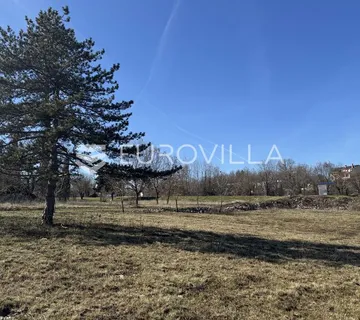 Istra, Poreč, okolica - građevinsko zemljište 1059 m2 na odličnoj poziciji - Tinjan