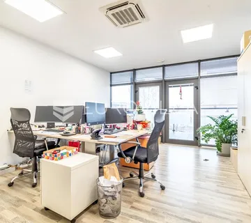 Zabok, poslovni prostor, 50 m² na atraktivnoj lokaciji - cover
