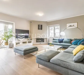 Zagreb, Mlinovi, luksuzna obiteljska vila 340 m2 - cover