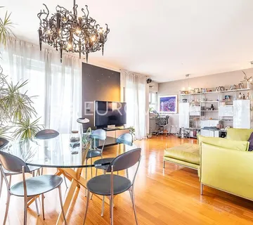 Zagreb, Maksimir Remete prekrasan četverosoban stan 135 m² i 2 garaže