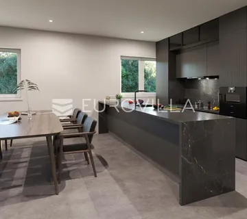 Istra, Rovinj, dvoetažni četverosoban stan 186,04 m² s garažnim mjestom u novogradnji