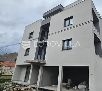Kaštela dvoetažni penthouse od 159 m² na 200 m od mora s pogledom s garažom za dva automobila - Kaštel Gomilica, Kaštela