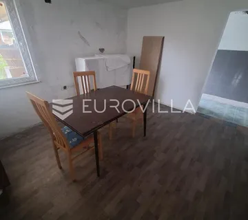 Duga Resa, Gornje Mrzlo Polje Mrežničko, kuća 250 m², 150 m do Mrežnice - cover