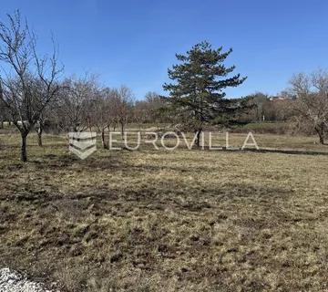 Istra, Poreč, okolica - građevinsko zemljište 1114 m2 na odličnoj poziciji - Tinjan