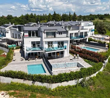 Istra, Poreč, luksuzna kuća 150m od mora