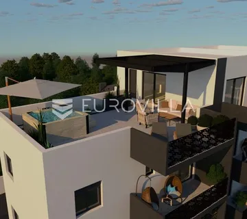 Trogir, Balancane, dvosoban penthouse neto korisne površine 71 m2