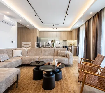 Trogir, Plano, fantastična vila za dugoročan najam - Plano, Trogir