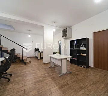 Osijek, Gornji grad, uređen i opremljen poslovni prostor za najam, površine 101,92 m²