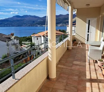 Rijeka, Kantrida, odličan trosoban stan 106 m², pogledom na more, garaža - cover