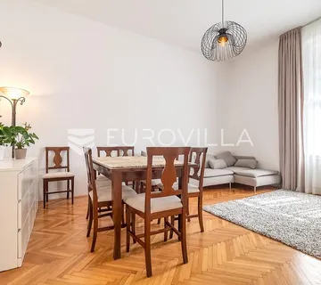 Zagreb, Centar, Kaptol, atraktivan trosoban stan 75 m², dvije spavaće sobe