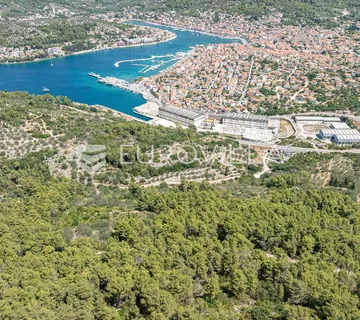 Otok Korčula, Vela Luka, poljoprivredno zemljište blizu mora