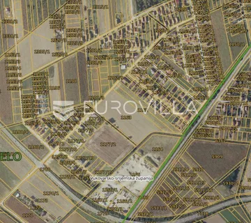 Vinkovci, Vinkovačko Novo Selo, građevinsko zemljište površine 1858 m²