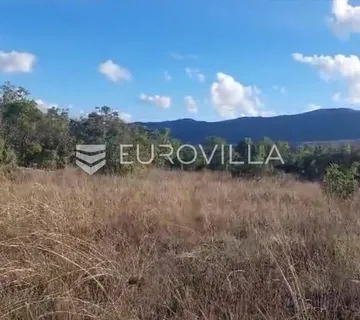 Donje Ogorje, Radunić, poljoprivredno zemljište s potencijalom za OPG, 18.000 m² - Donje Ogorje, Muć