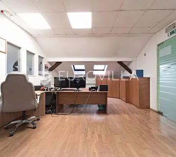 Osijek, Centar, PRODAJA, opremljeni poslovni prostor 154 m²