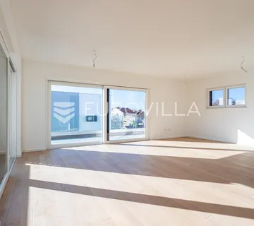 Vodice, NOVOGRADNJA, penthouse s krovnom terasom i pogledom na more, 137,93 m²