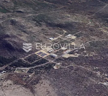 Muć, građevinsko zemljište s projektom za izgradnju skladišno, proizvodnog objekta - cover