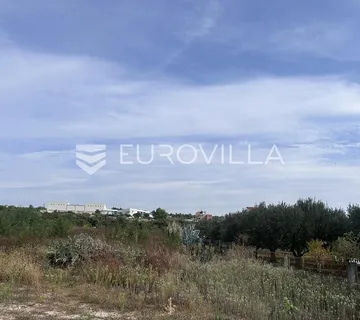 Zadar, Sv. Filip i Jakov, zemljište s pogledom na more površine 1006 m² - Sveti Filip i Jakov
