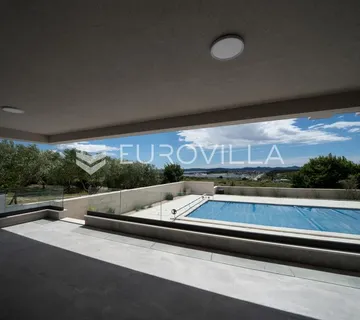 Zadar, Crno, moderan trosoban stan s bazenom, 95 m² - Crno, Zadar