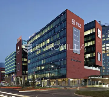 Zagreb, Radnička, poslovna zona, poslovni prostor 925 m² 13 parkirnih mjesta - cover