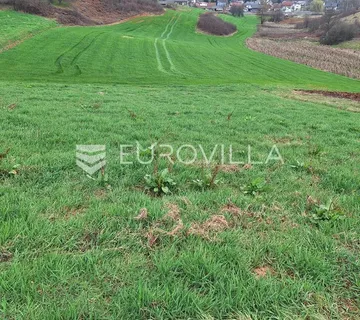 Duga Resa, Mrežničko Dvorište, građevinsko zemljište 4682 m², 800 m do Mrežnice - Mrežničko Dvorište, Duga Resa