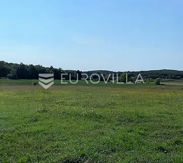 Istra, Poreč okolica poljoprivredno gospodarsko zemljište 1200 m2, Mugeba - cover