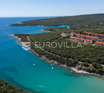 Istra, Duga Uvala, 1. kat, adaptirani apartman u sklopu naselja s pogledom na more, 150 m od mora - Šegotići, Marčana