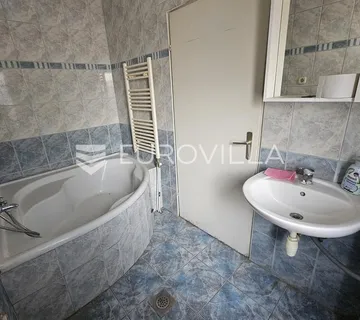 Osijek, Centar grada, četverosoban stan, 98 m2 - cover
