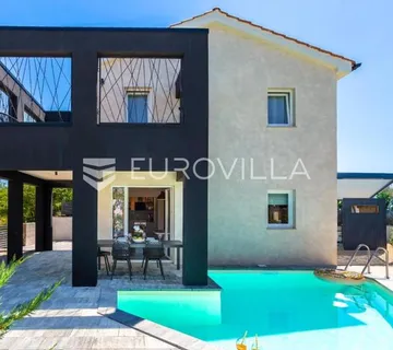 Krk, Dobrinj, moderna dvojna kuća s bazenom i saunom 107 m², okućnica 315 m² - Sveti Ivan Dobrinjski, Dobrinj